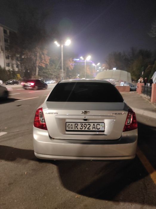 Lasetti  1.8 avtomat