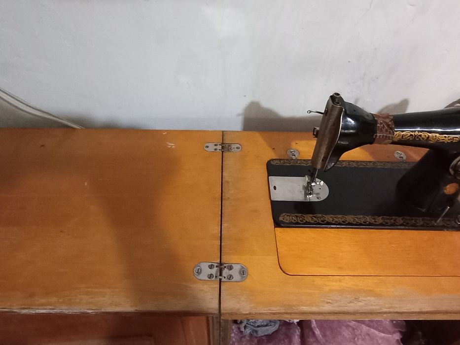 Швейная машинка бу и