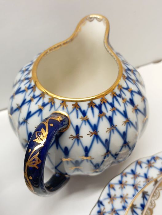 Руски порцелан. Сервиз.