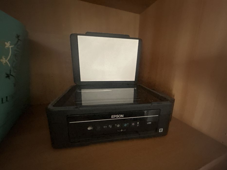 Приниер EPSON со сканнером