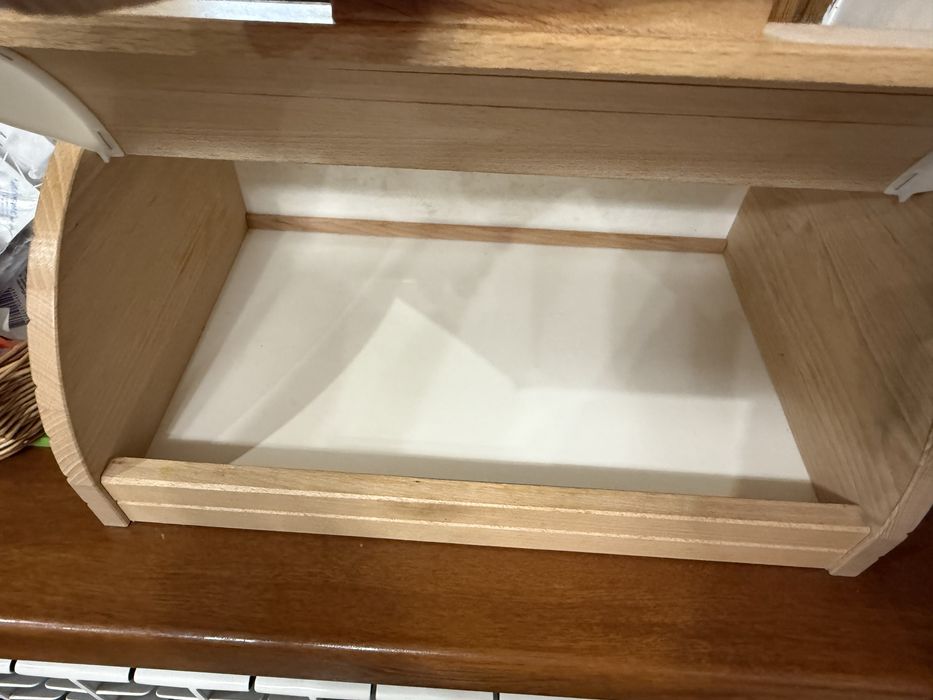 Продам хлебницу ikea