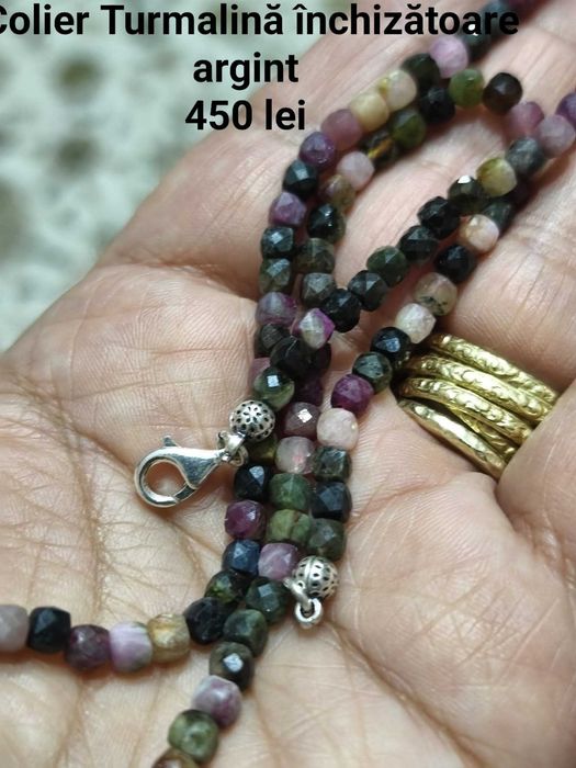 Bijuterii cu pietre semiprețioase