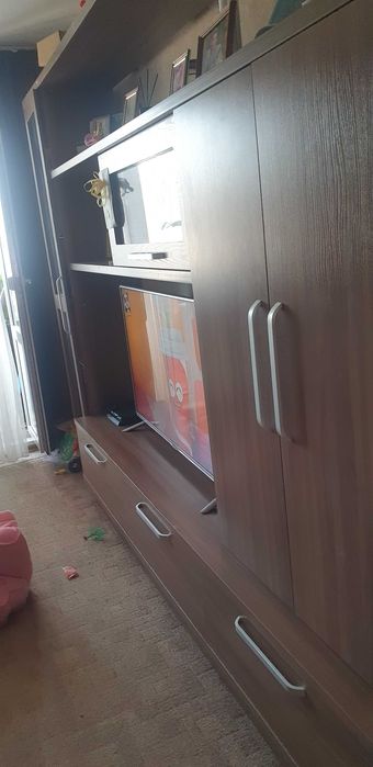 Продам горку в гостиную