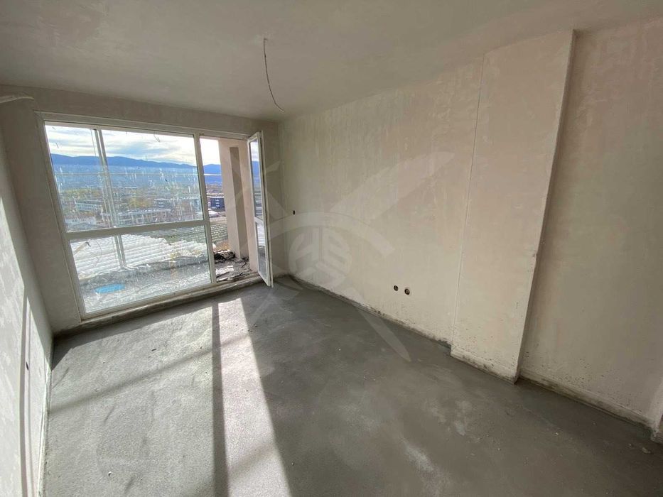 Продава се Двустаен апартамент в Пловдив, Южен - 74 кв.м за 1460 €/кв.м - Снимка #1