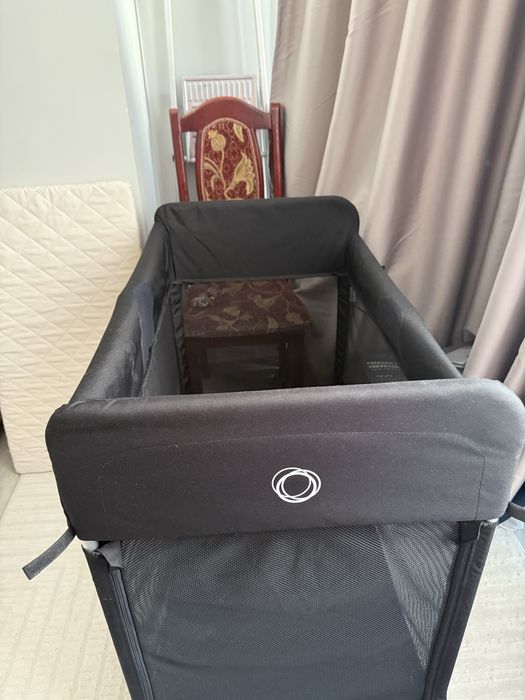 Продам Манеж Bugaboo