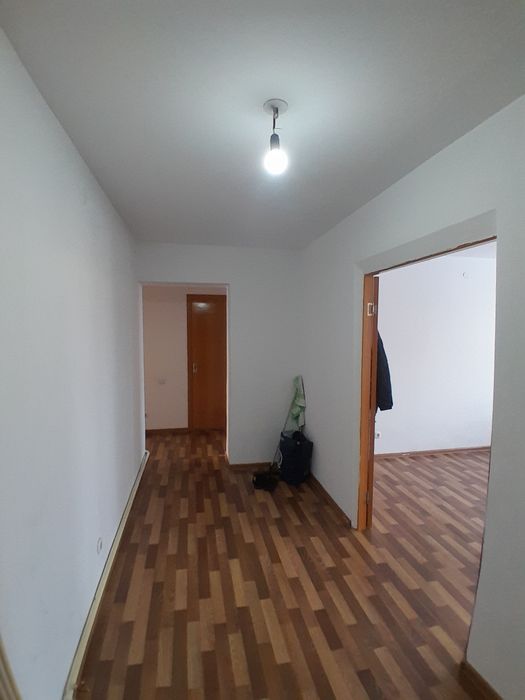 Продам 2 комн.кв в 4 мкр.