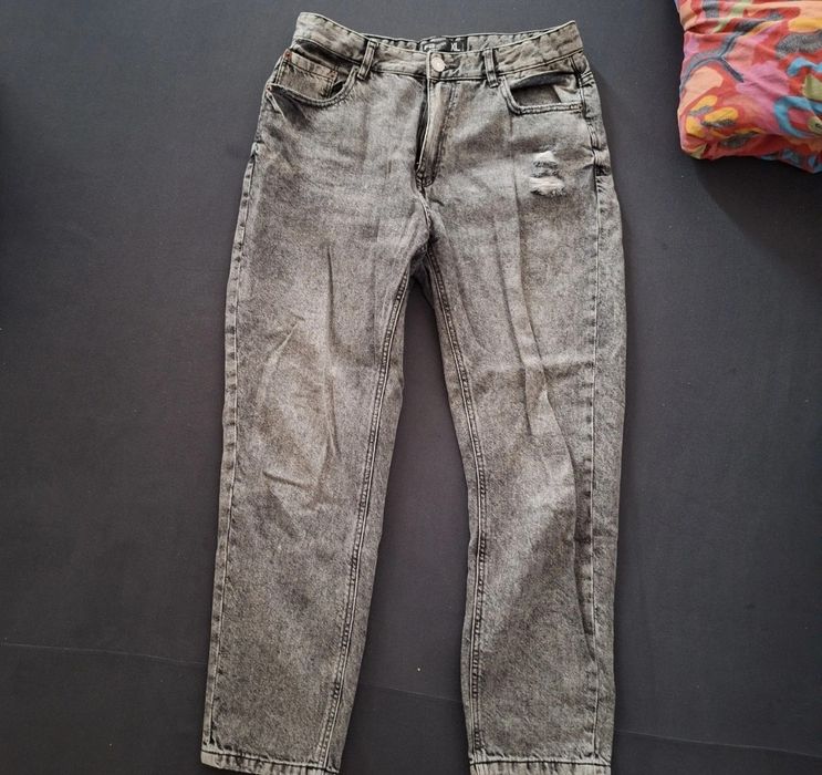 Blugi gri New Yorker