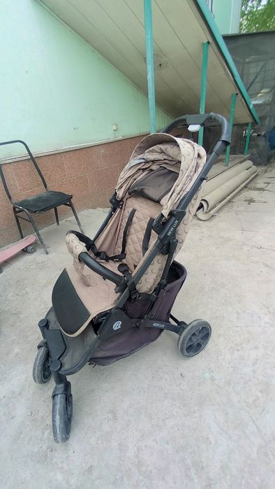 Коляска NEW LUX дешево отдам