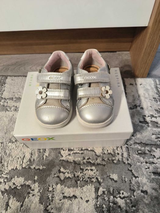 Pantofi Geox din piele!