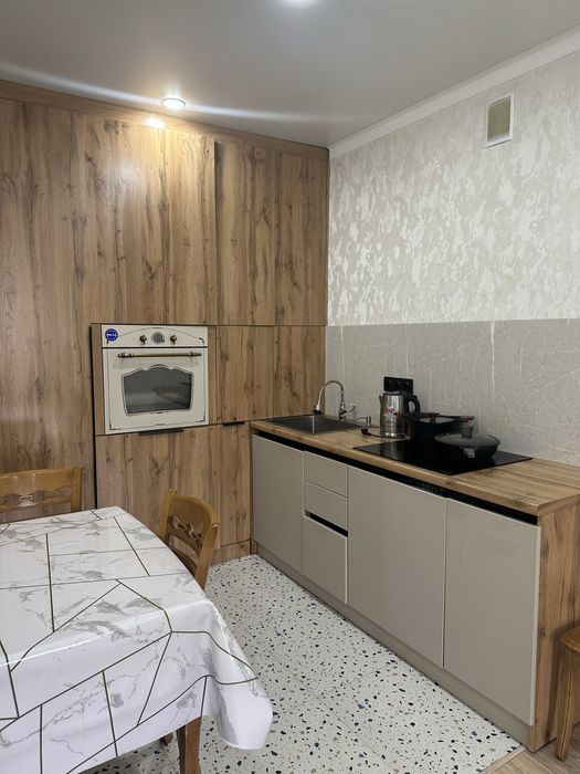 Сдам ЛЮКС квартиру посуточно