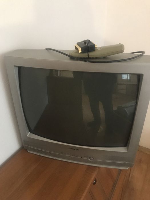 Телевизия   за     село    с  дистанционно   управление.  Самсунг   .