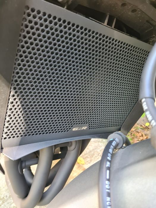 Suzuki GSR 600 model aniversar 100 ani culoare original Black and Grey