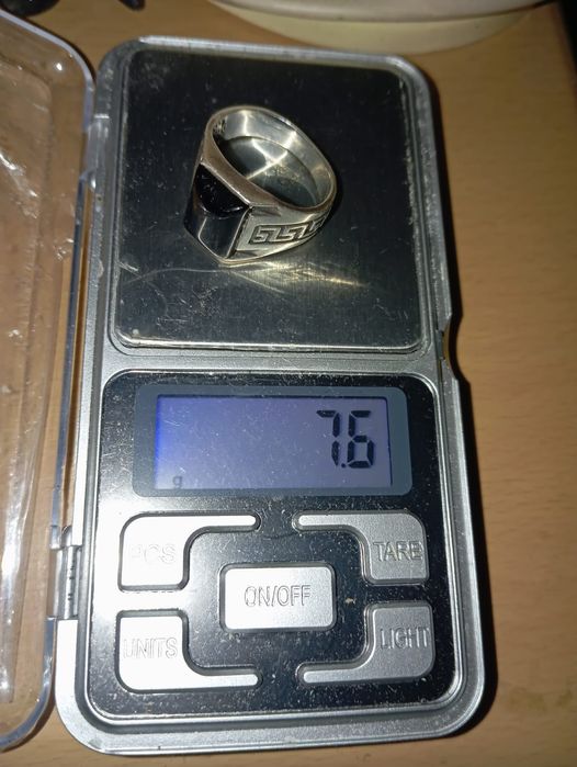 Серебряное кольцо