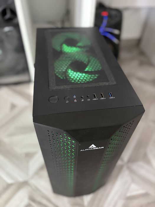 PC Gaming – Intel i5-12400F /16GB RAM DDR4 / RX6600 8GB / SSD NVMe + SSD SATA