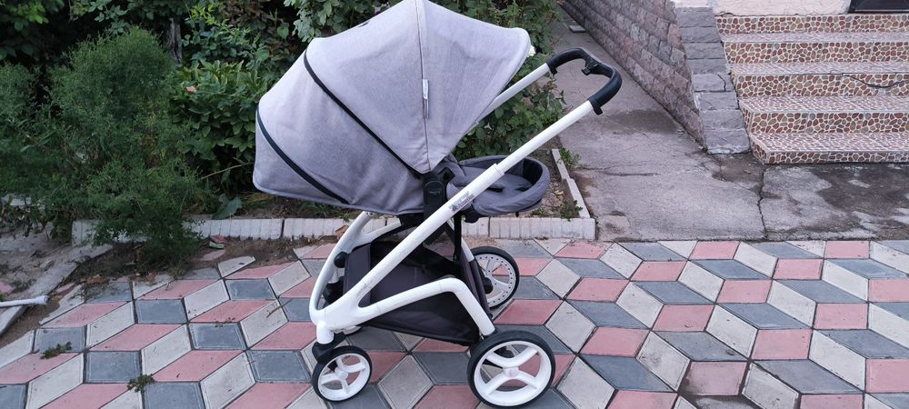 Продам коляску 3 в 1 Milano Baby's clan