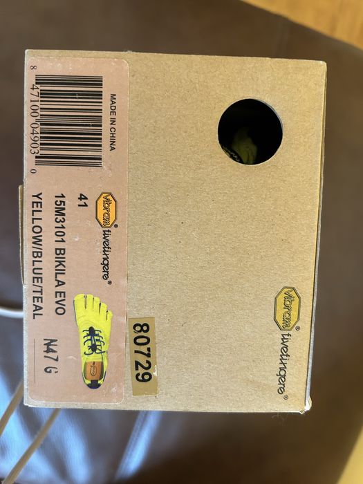 Обувки с пръсти vibram