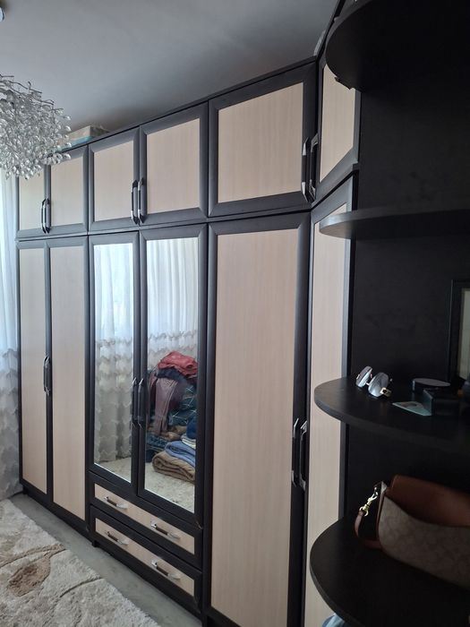 Гарнитура продается