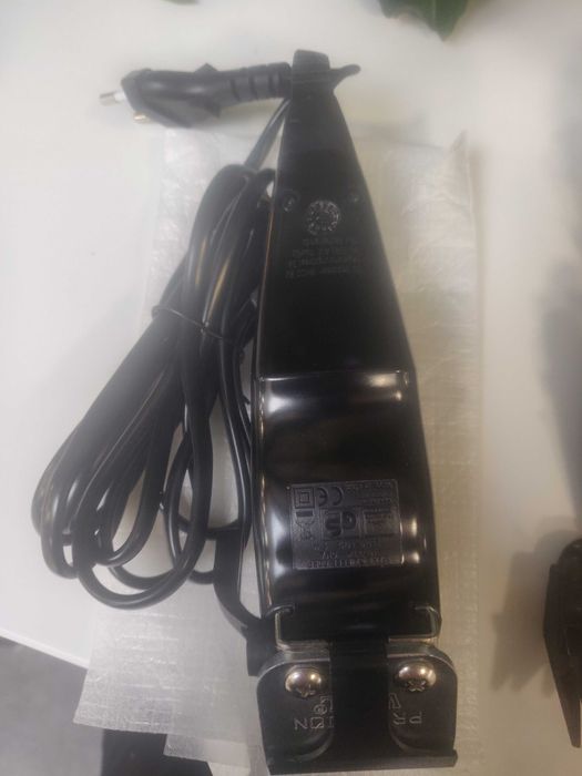 Masina de tuns profesionala Wahl, cu toate accesoriile