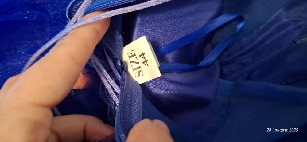 Rochie de gala cu tull