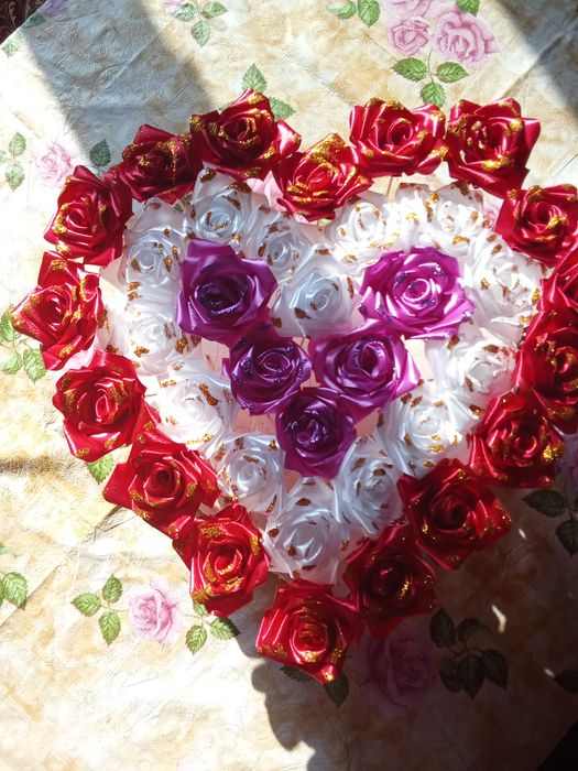 Вечные цветы из атласных лент