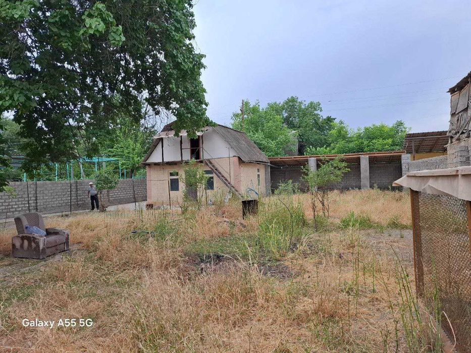 Dacha sotiladi Yangiyolda