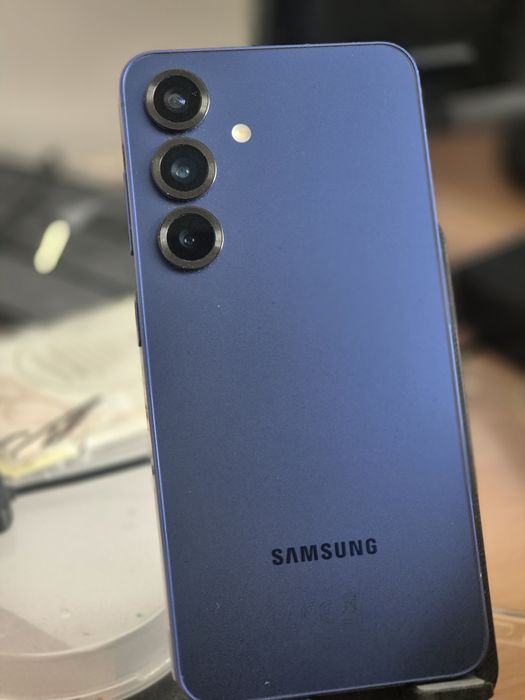 Samsung galaxy S25 navy 12gb ram