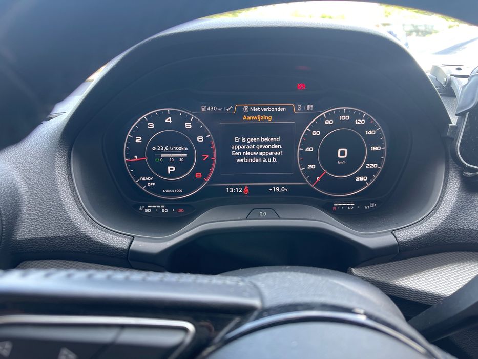 Обява за кола Audi Q2