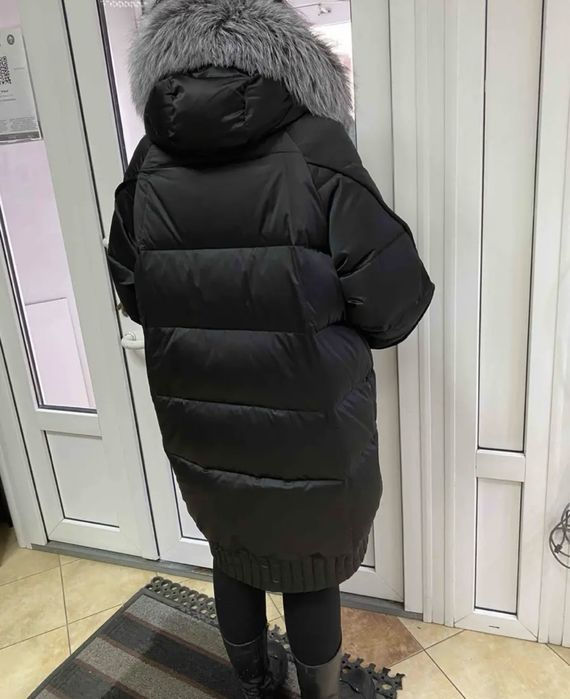 Продам зимний пуховик