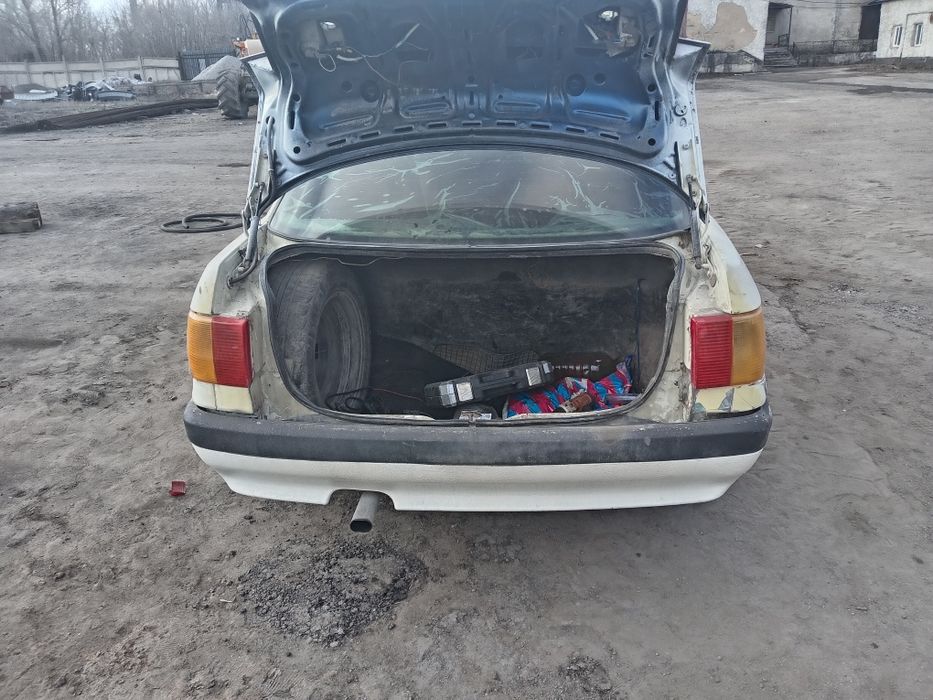 Продам ауди 80 б3