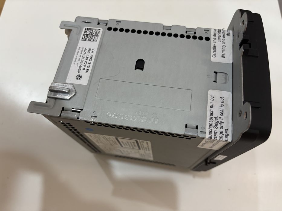 VW RNS315 Оригинална навигация  - България + ПОДАРЪК Bluetooth адаптер