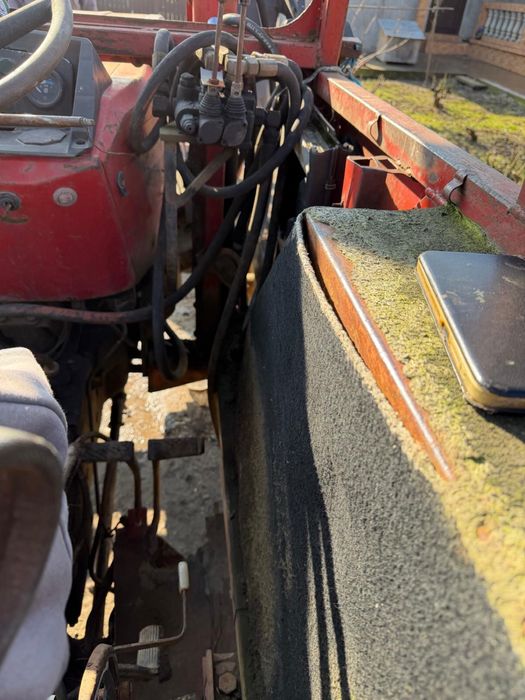 Incarcator frontal tractor u445