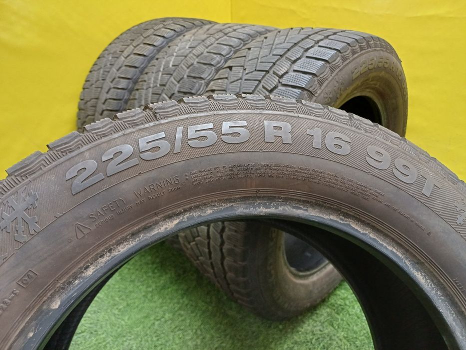 Шины 225/55 R16 Continental комплект.