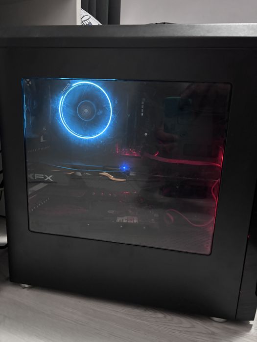 PC Gaming Ryzen 7 1700X / RX 580 8GB / 16GB RAM + Monitor Philips 27”