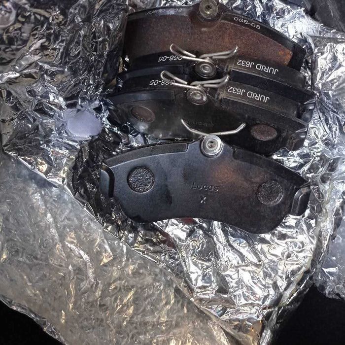 Nissan резервна гума, ключ за секретни болтове, накладки, NM -N16