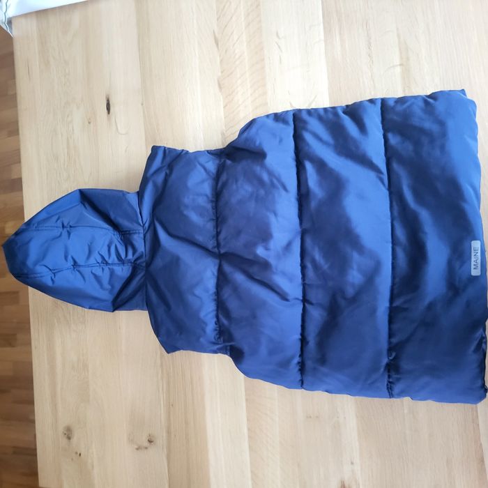 H&M impermeabila, Vesta si Jersey
