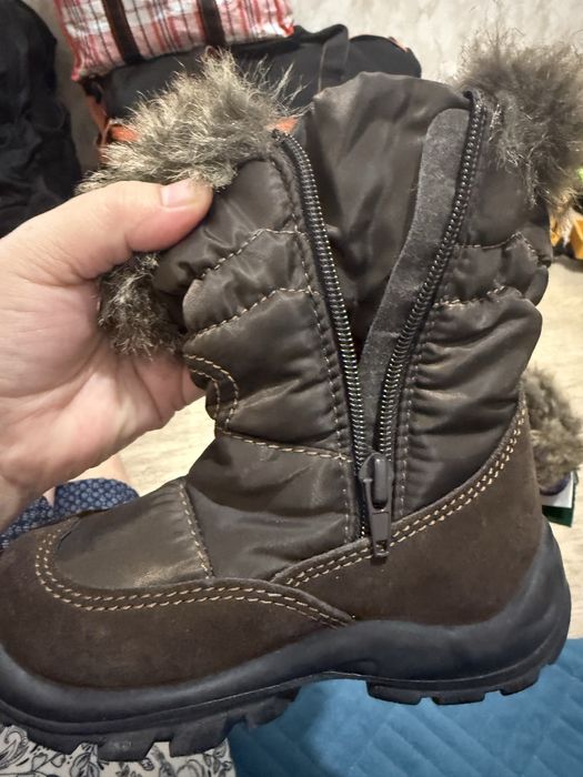 Продам сапожка размером 25,26