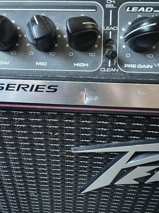 Amplificator Chitara Peavey Bandit 112 Red Stripe + Foot Switch