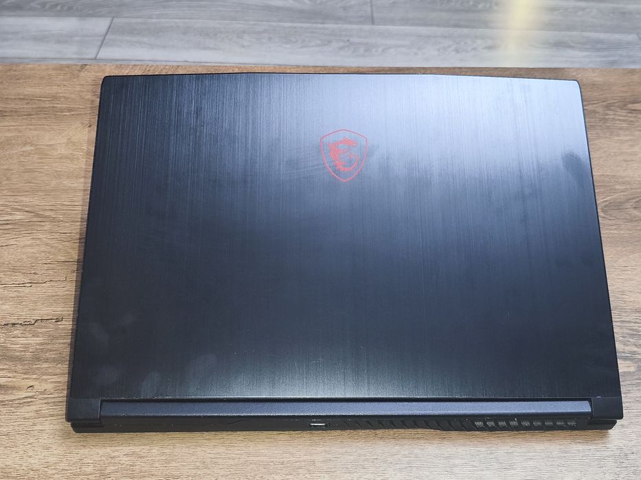 Vând laptop MSI Thin GF 63  12 UC