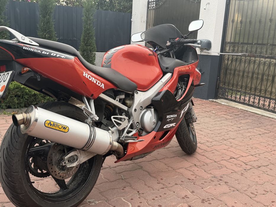 Honda Cbr 600F4i