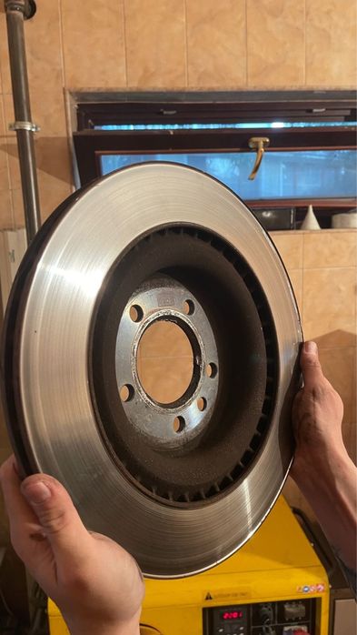 Диски тормозные б/у продам