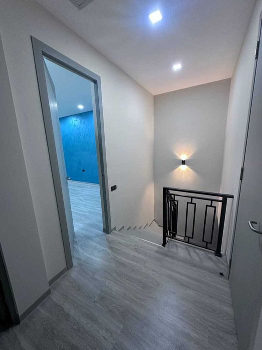 Коттедж 5 комнат 1.6 сотки Азербайджанский центр, Мирабадский р-н