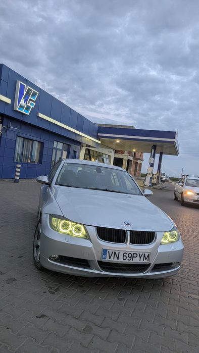 Vând bmw e90 320d