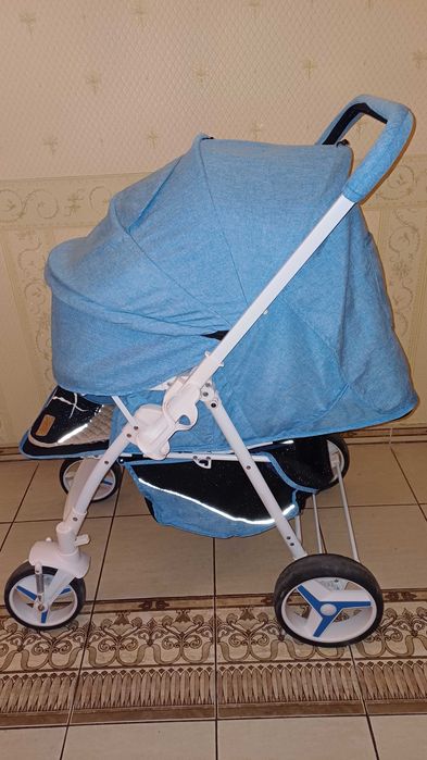 Коляска в отличном состоянии