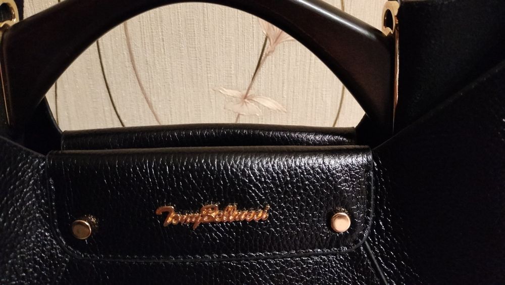 Сумка кожаная Tony Bellucci