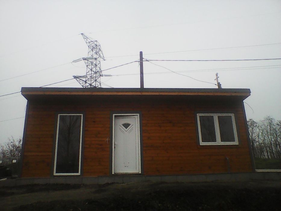 Vand cabana din lemn