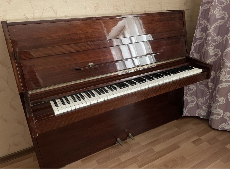 Продается Фортепиано Riga в отличном состоянии