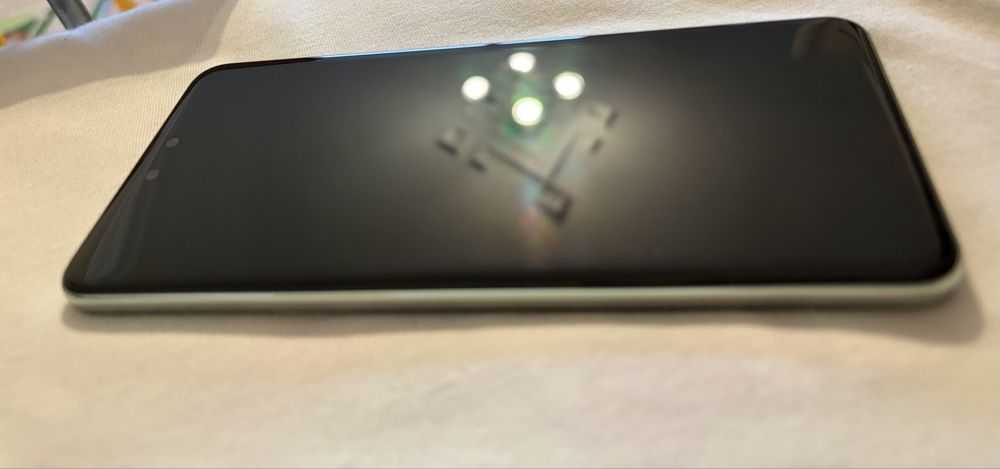 Гаранция Huawei Nova 13 Pro + Слушалки Huawei - FreeBuds 6i+ зарядно