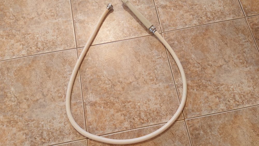 Здрави ретро шлаух и слушалка за баня.