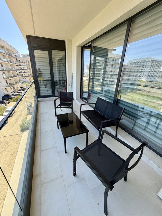 Cazare Apartament de lux de  inchiriat Mamaia Nord /Loc de parcare / regim hotelier / 50m de plaja / tv netflix / aer conditionat /  4 persoane