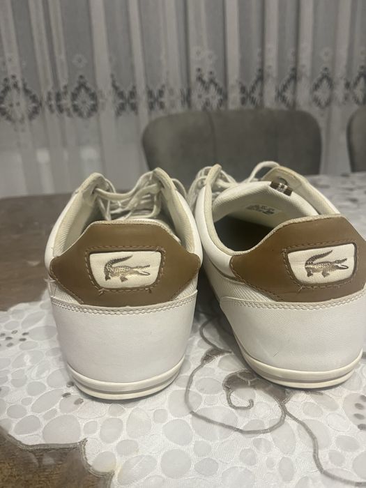 Vand adidasi lacoste